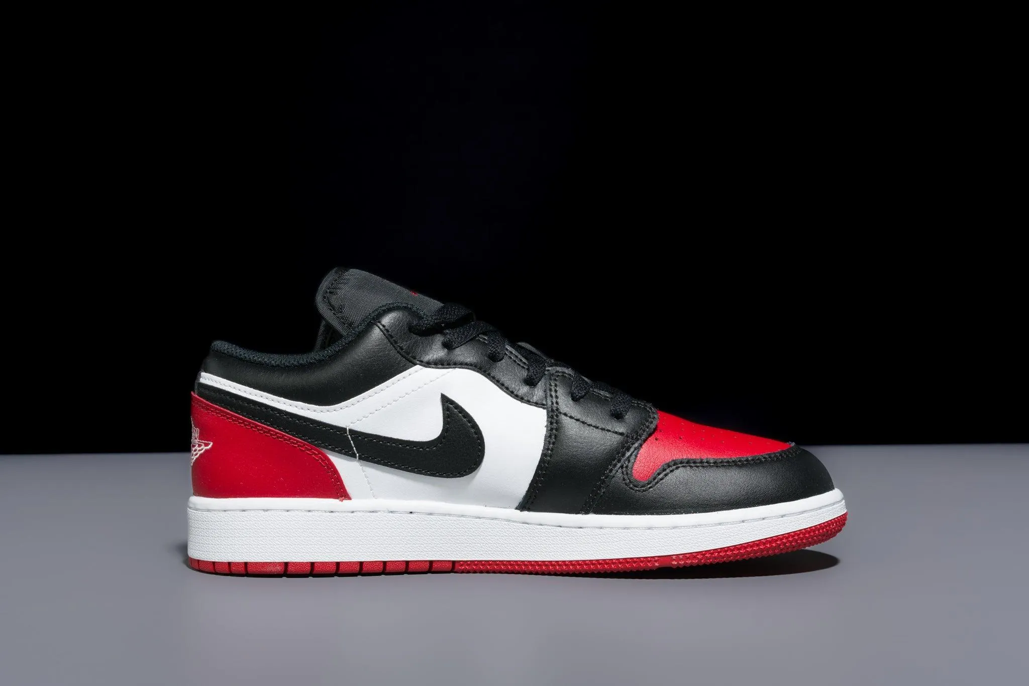 Air Jordan 1 Low GS 'Bred Toe'