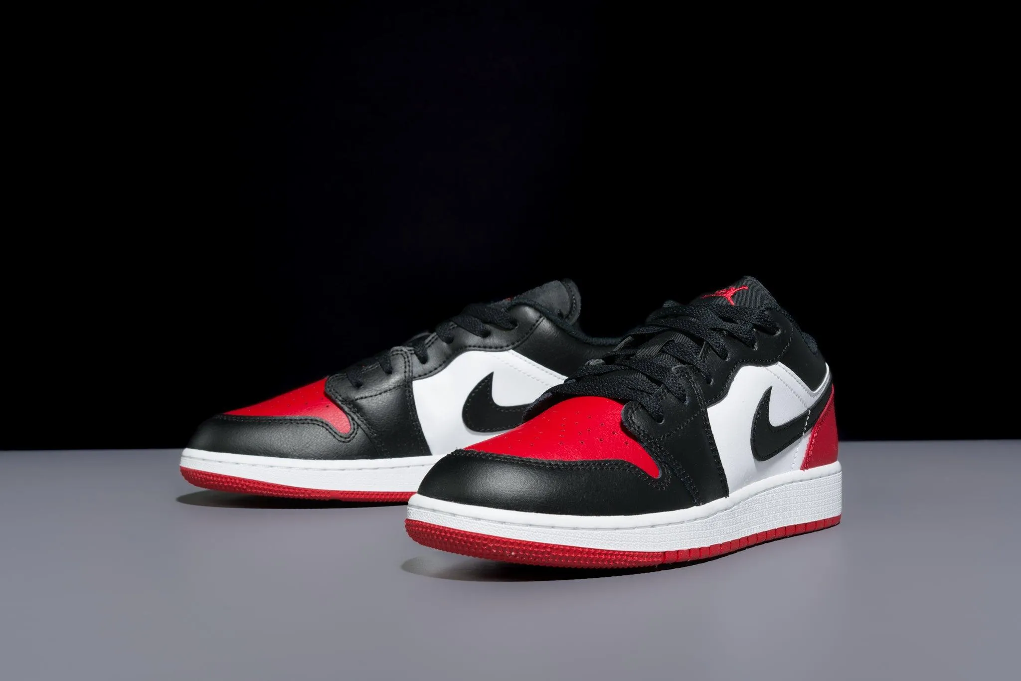 Air Jordan 1 Low GS 'Bred Toe'