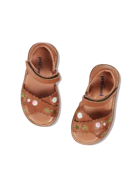 Blooming Clover Scallop Crossover Sandal - Cognac