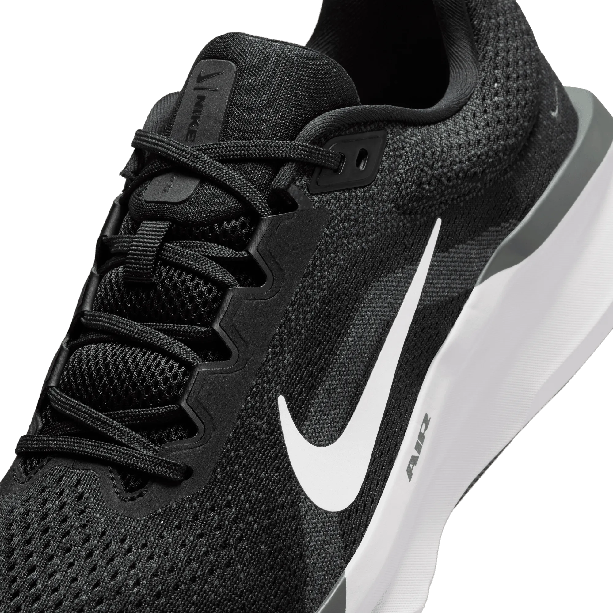 Nike Men's Winflo 11 Road Running Shoes