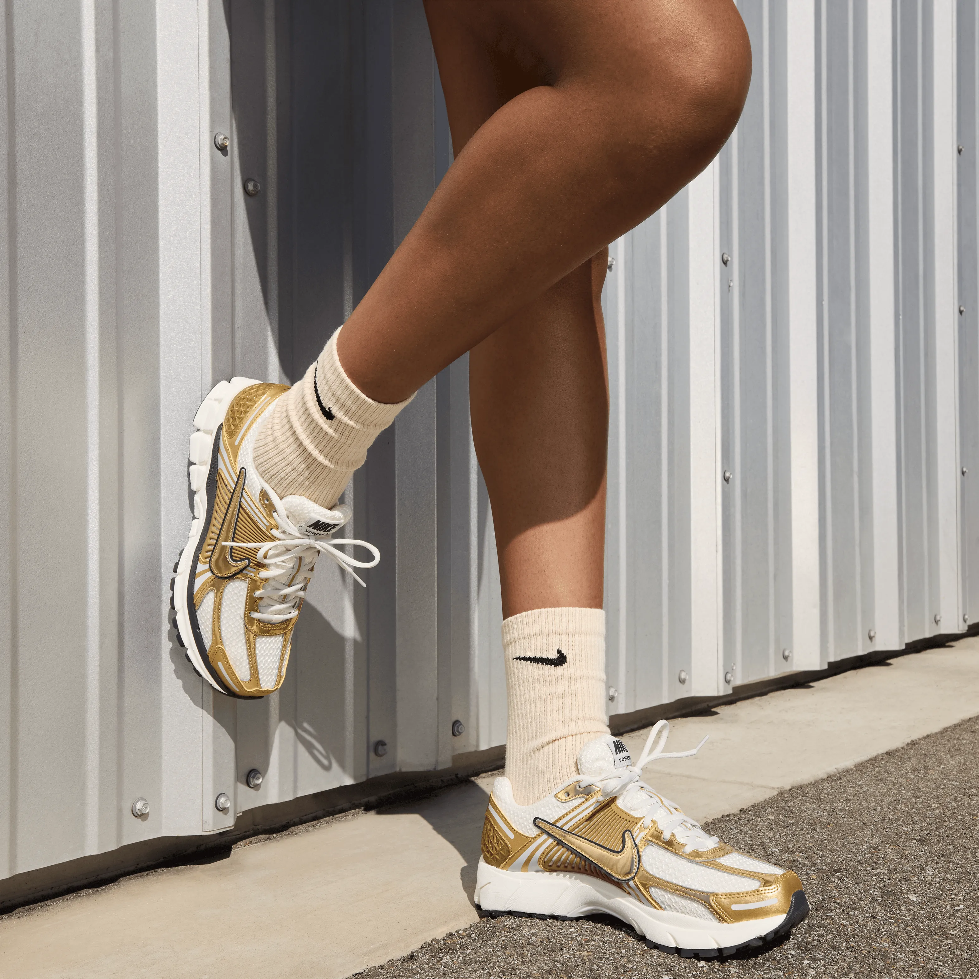 Women's Zoom Vomero 5 "Metallic Gold"